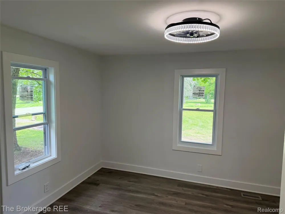 4249 Calkins Road Flint Charter Township, MI 48532