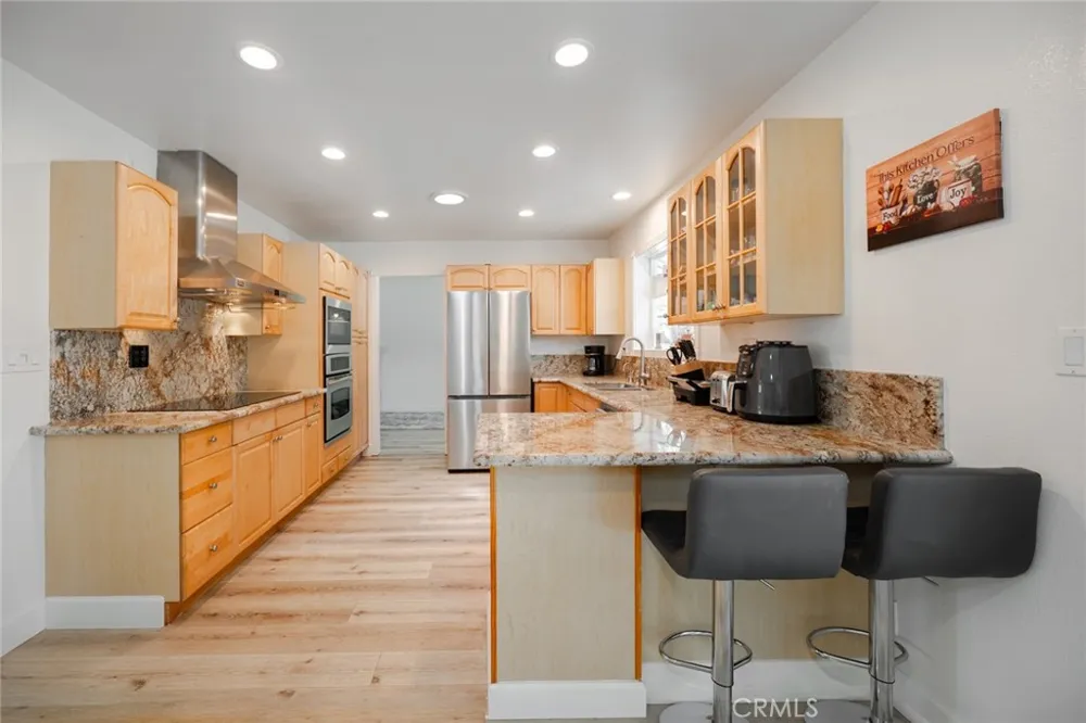 135 Lupe Avenue Newbury Park, CA 91320