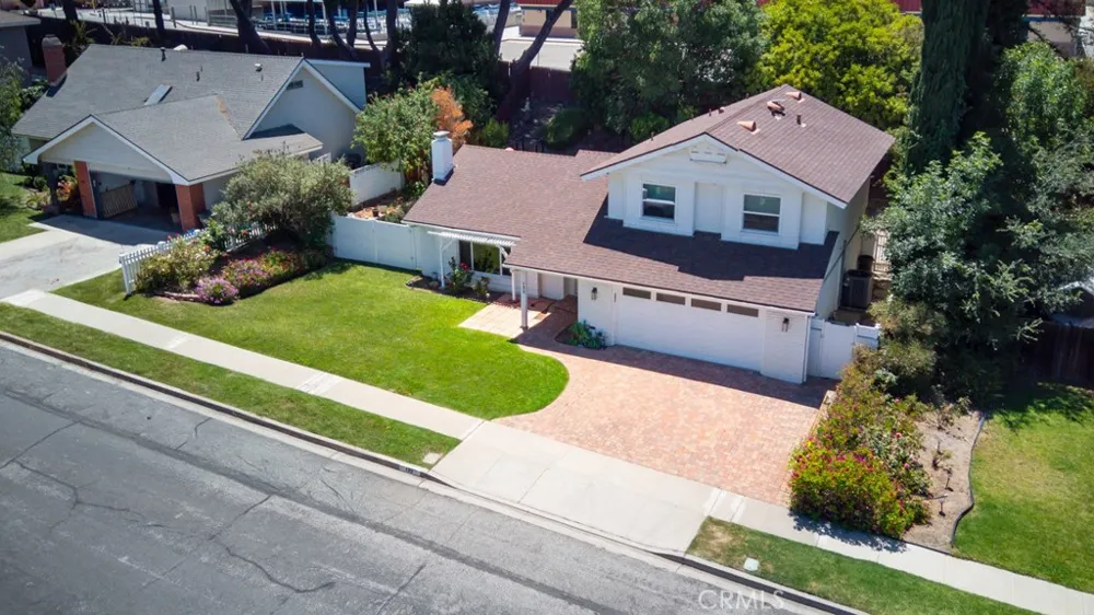 135 Lupe Avenue Newbury Park, CA 91320