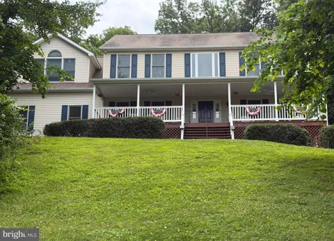 17713 FOXMOOR DRIVE