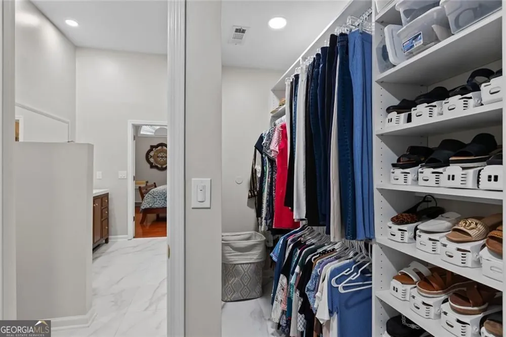 565 Windermere Park CT Alpharetta, GA 30022