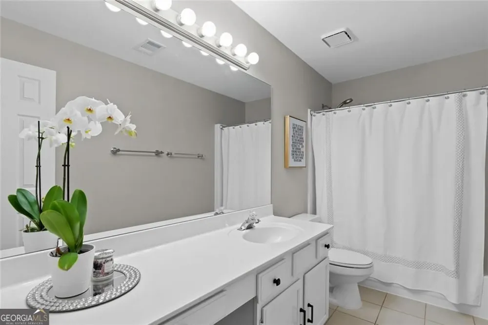 565 Windermere Park CT Alpharetta, GA 30022
