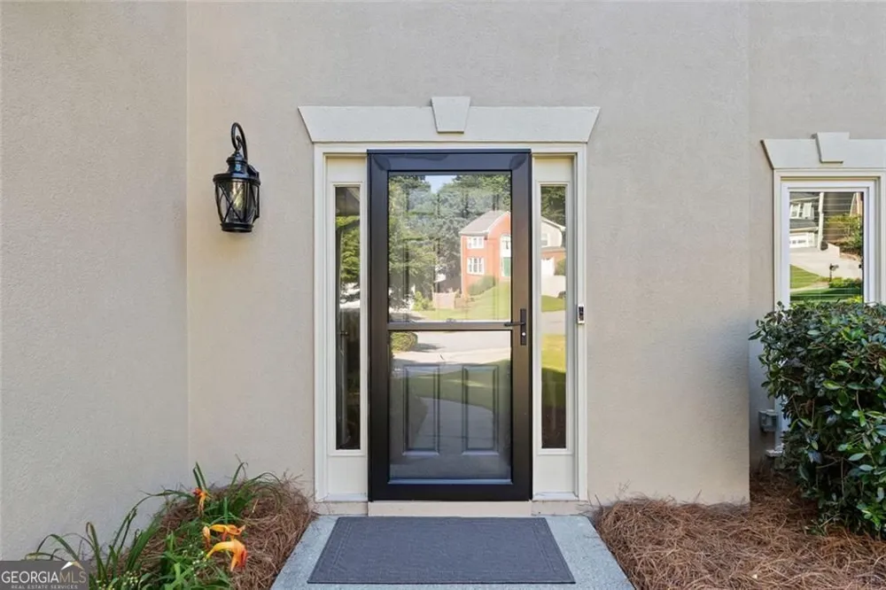 565 Windermere Park CT Alpharetta, GA 30022