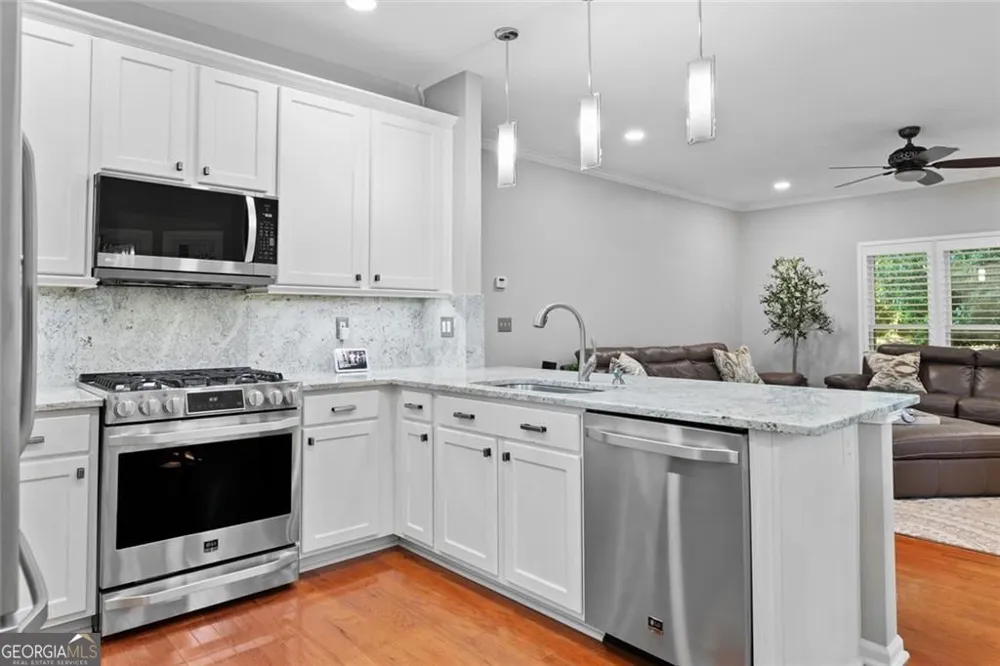 565 Windermere Park CT Alpharetta, GA 30022