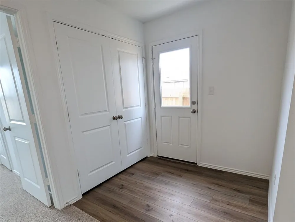 152 Avre Loop Kyle, TX 78640