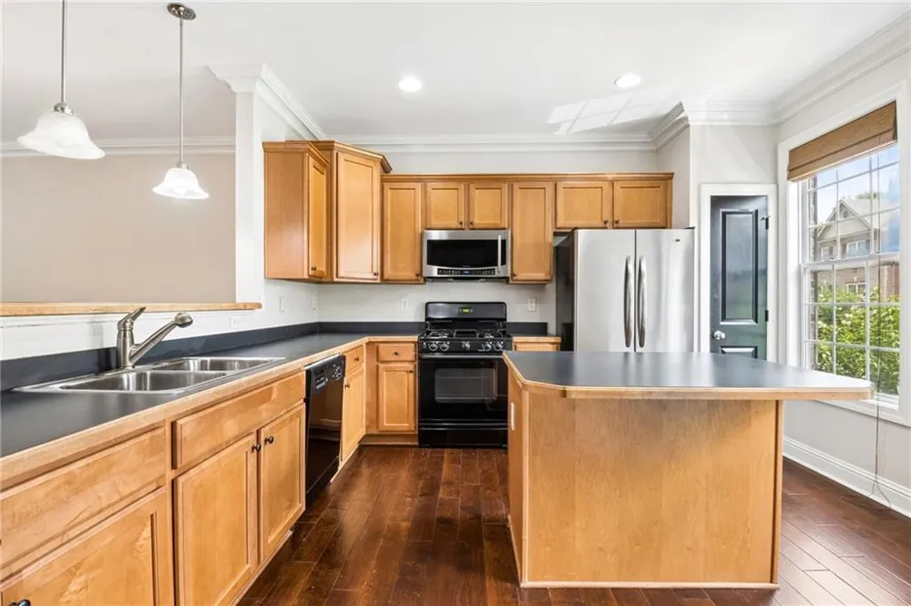 3279 Greenwood Oak Drive Peachtree Corners, GA 30092