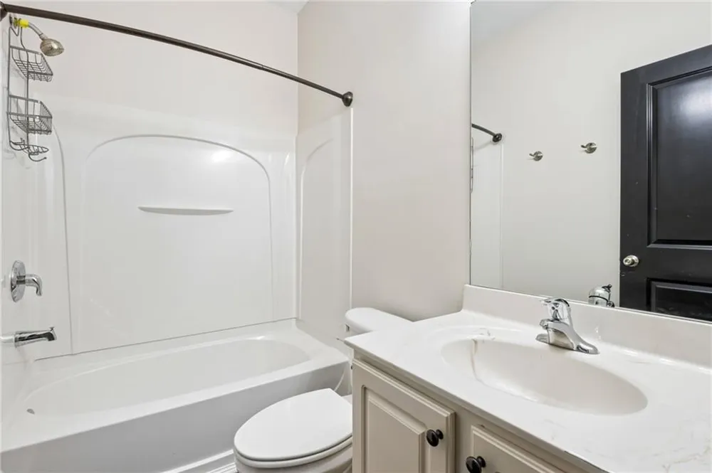 3279 Greenwood Oak Drive Peachtree Corners, GA 30092