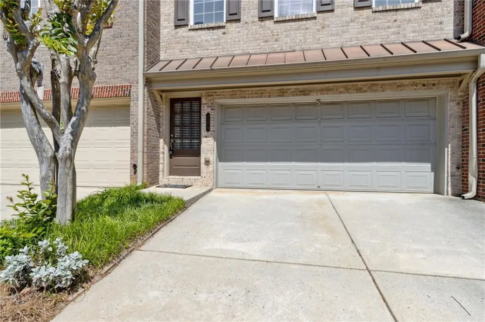 3279 Greenwood Oak Drive Peachtree Corners, GA 30092