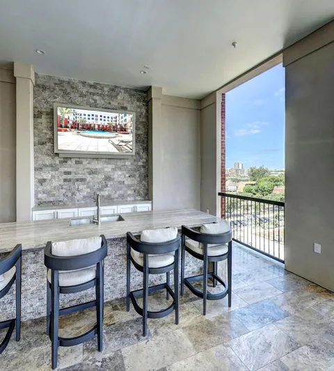 2111 Austin Street #502