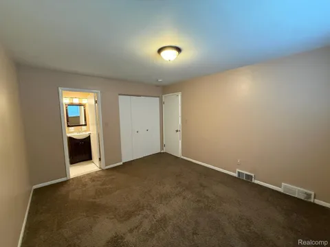 982 Adams Road #4