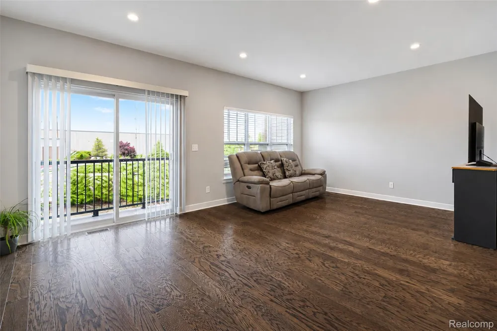 41626 Orianna Lane Novi City, MI 48375