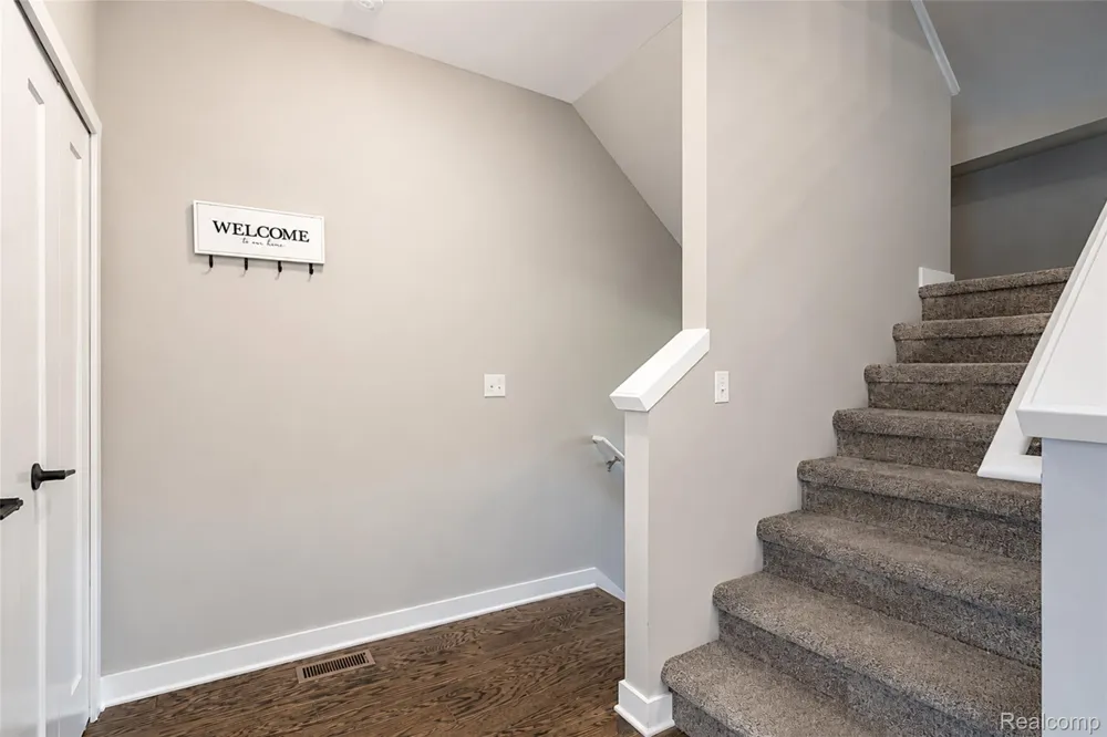 41626 Orianna Lane Novi City, MI 48375