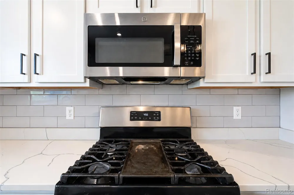 41626 Orianna Lane Novi City, MI 48375