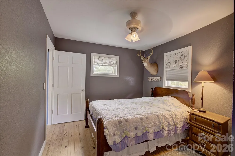 2825 Harrell Hill Road Bakersville, NC 28705