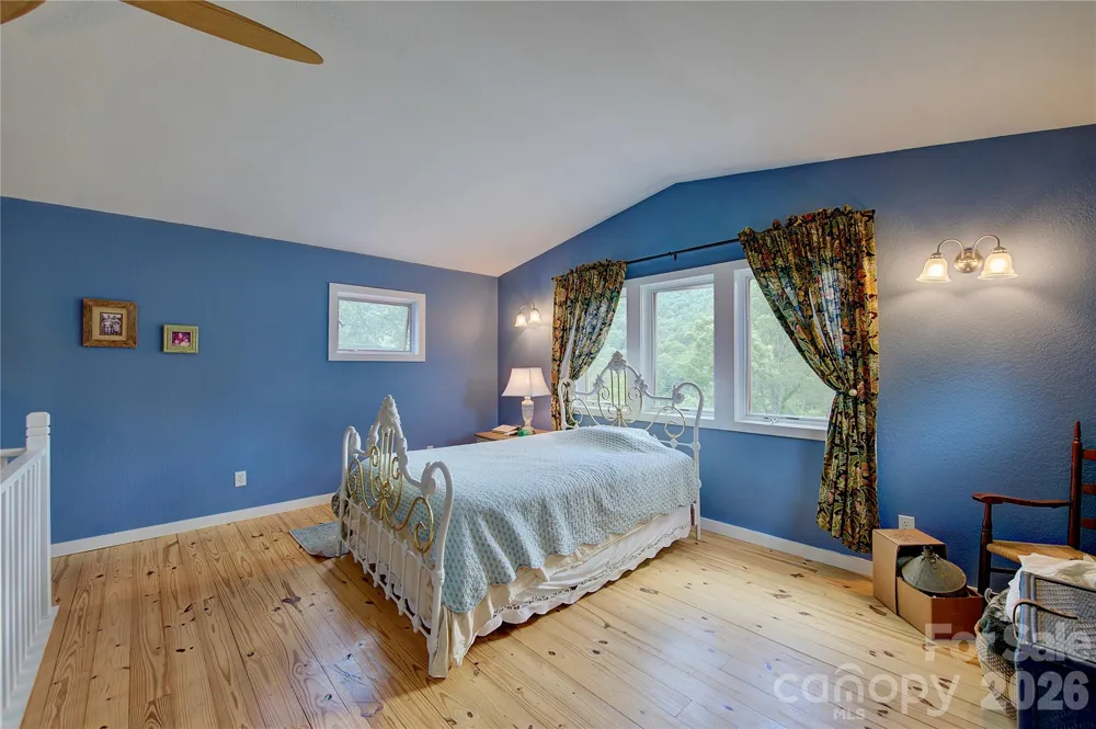 2825 Harrell Hill Road Bakersville, NC 28705