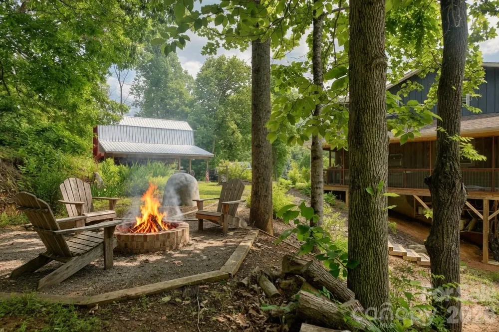 2825 Harrell Hill Road Bakersville, NC 28705