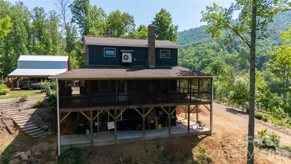 2825 Harrell Hill Road Bakersville, NC 28705