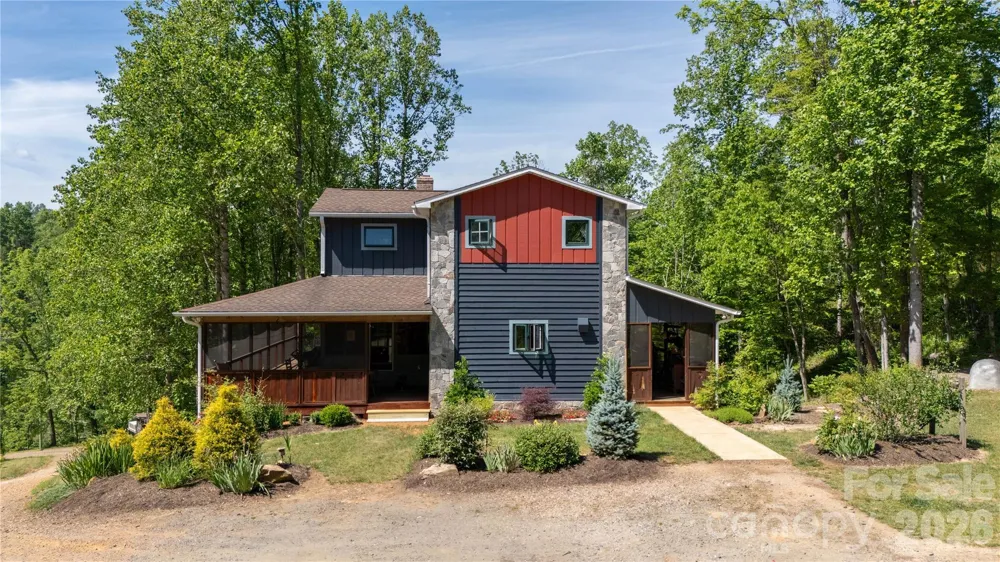 2825 Harrell Hill Road Bakersville, NC 28705