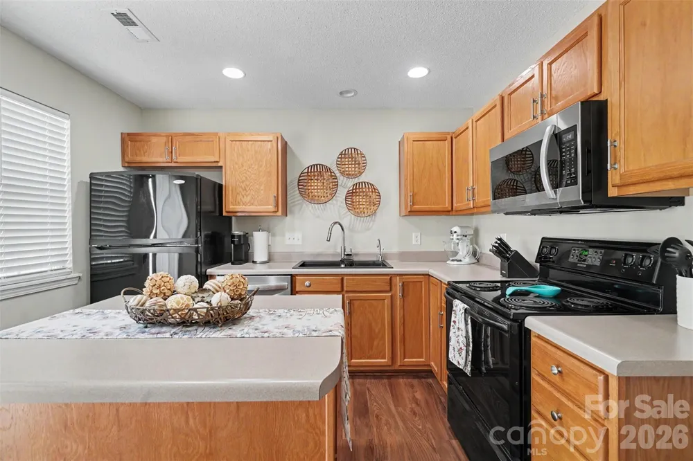 605 Gelderland Drive Matthews, NC 28104