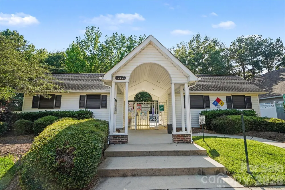 605 Gelderland Drive Matthews, NC 28104