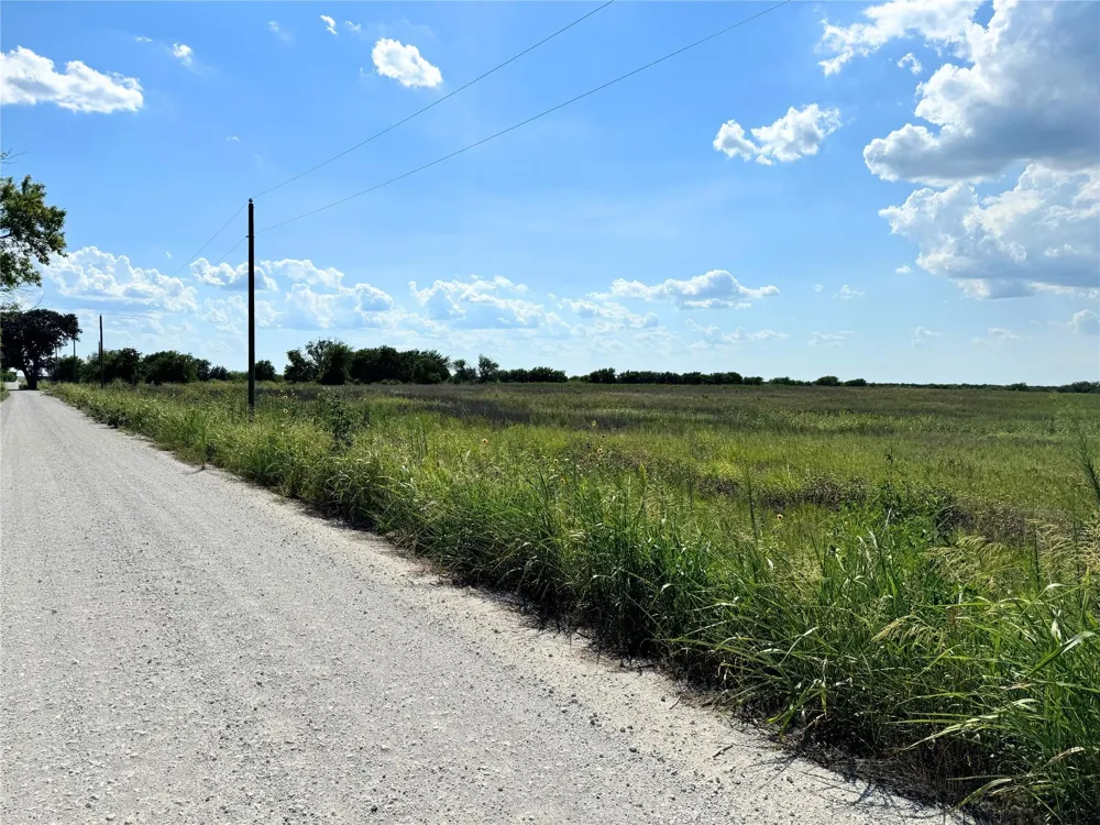 Private road 196 Blum, TX 76627