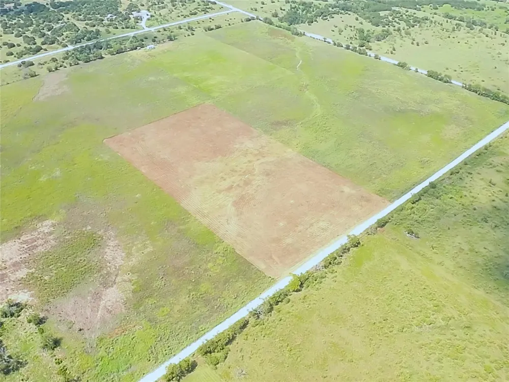Private road 196 Blum, TX 76627