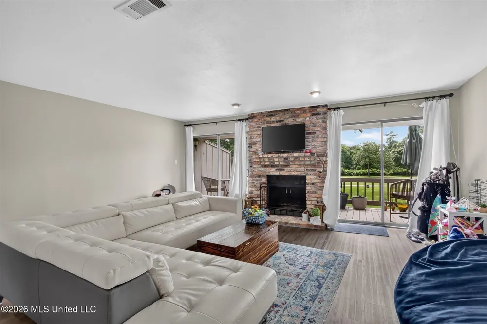 225 Highpoint Drive Diamondhead, MS 39525