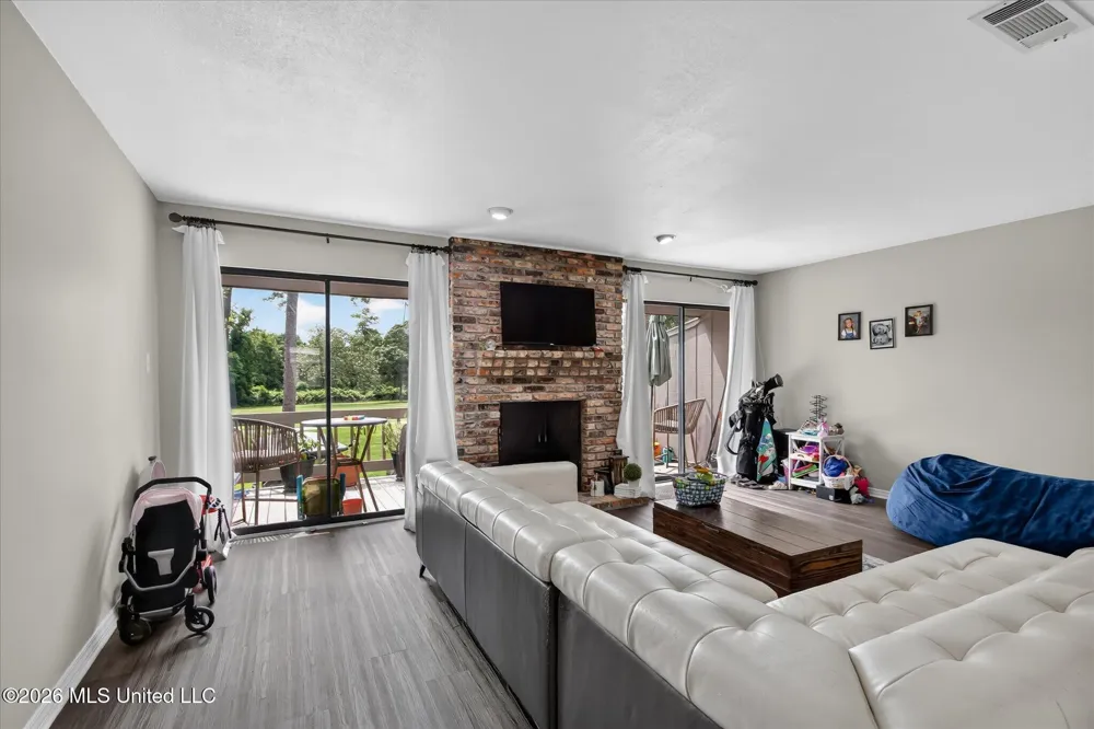 225 Highpoint Drive Diamondhead, MS 39525