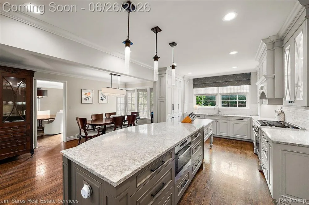 688 Balfour Street Grosse Pointe Park City, MI 48230