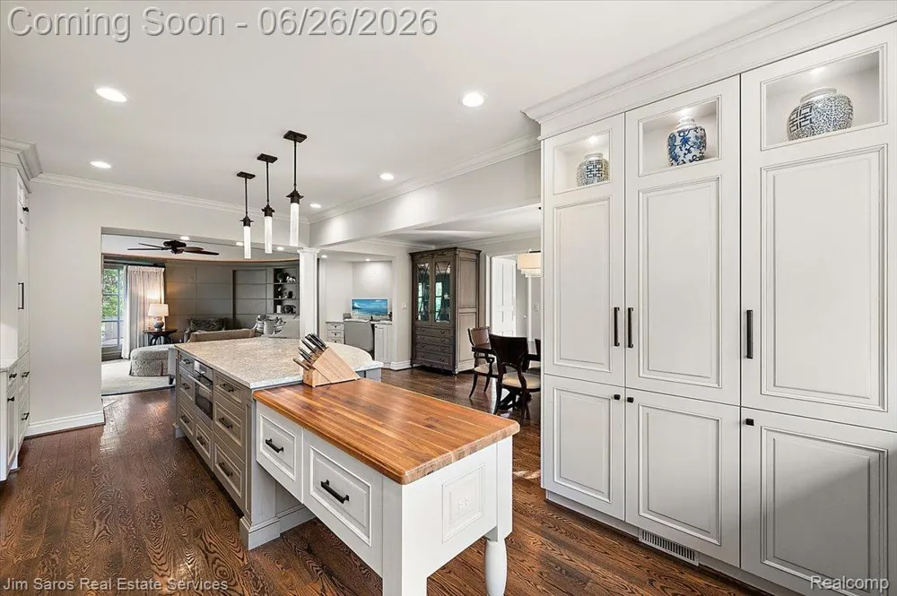 688 Balfour Street Grosse Pointe Park City, MI 48230