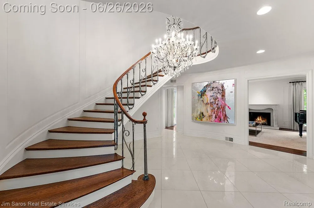 688 Balfour Street Grosse Pointe Park City, MI 48230