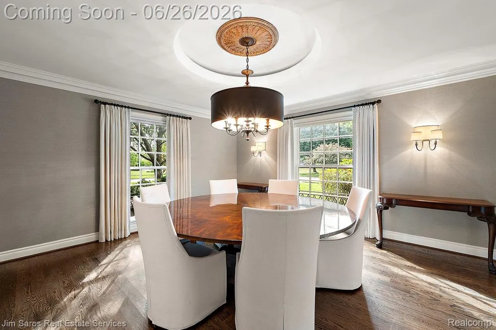 688 Balfour Street Grosse Pointe Park City, MI 48230