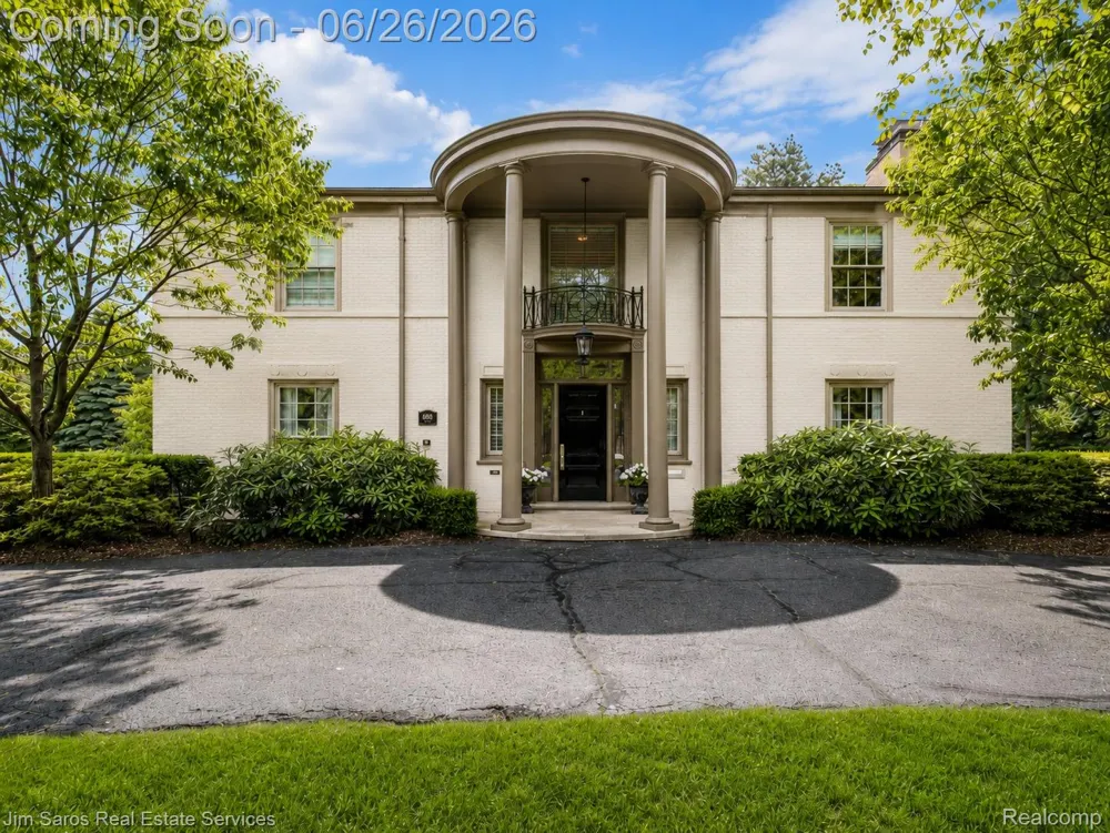 688 Balfour Street Grosse Pointe Park City, MI 48230