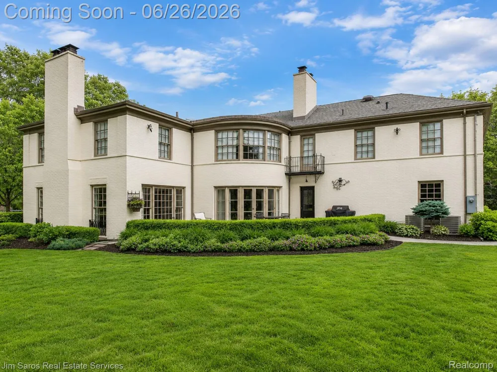 688 Balfour Street Grosse Pointe Park City, MI 48230