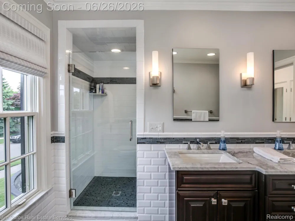 688 Balfour Street Grosse Pointe Park City, MI 48230