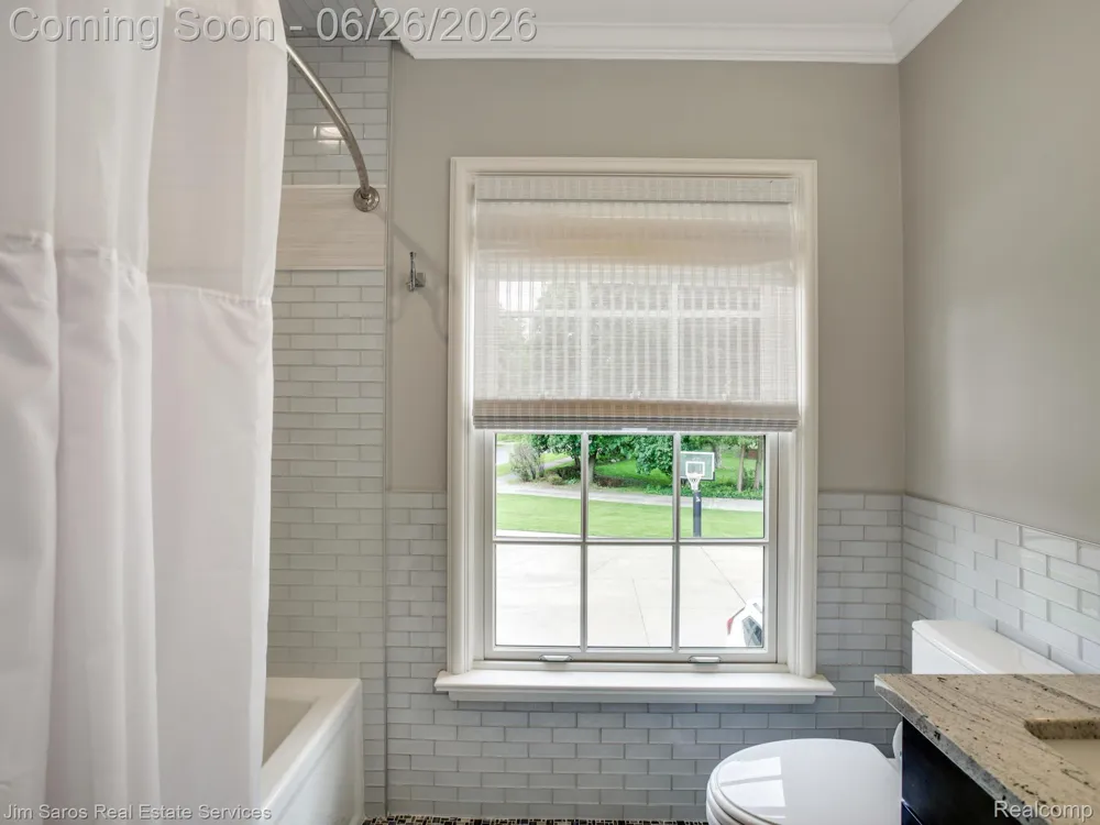 688 Balfour Street Grosse Pointe Park City, MI 48230