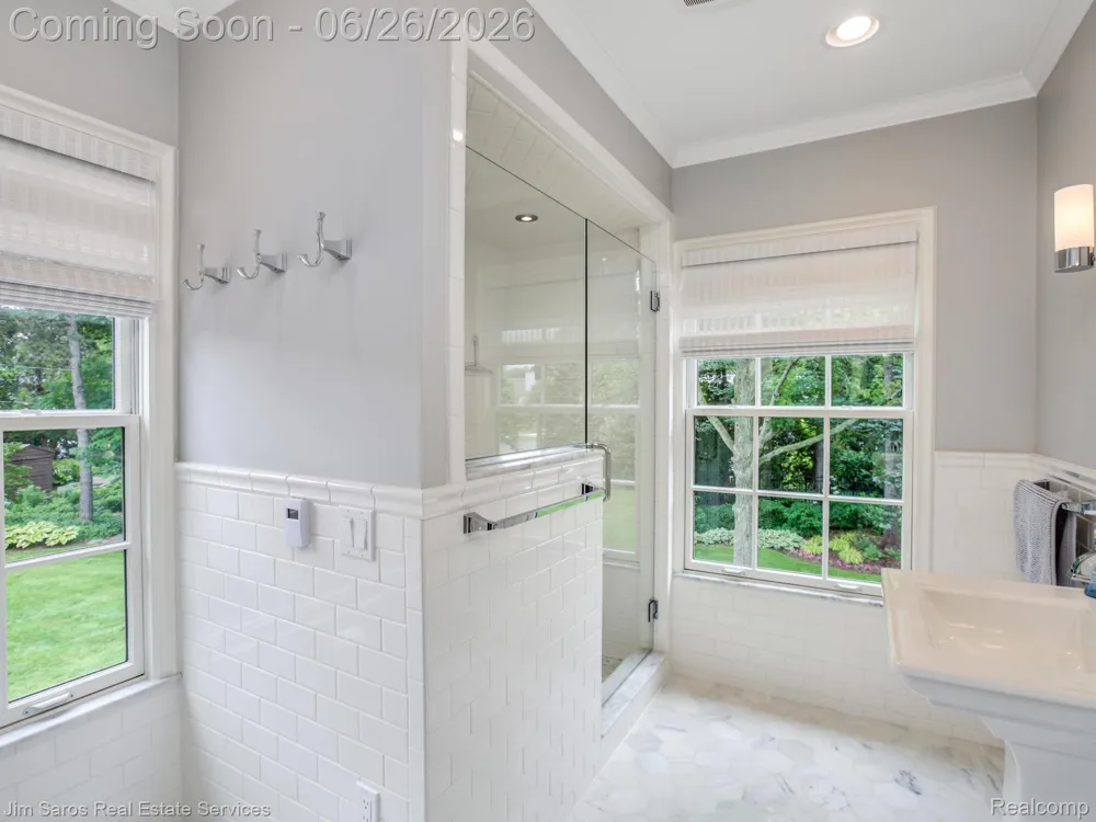 688 Balfour Street Grosse Pointe Park City, MI 48230