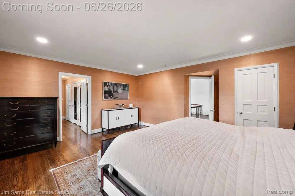 688 Balfour Street Grosse Pointe Park City, MI 48230