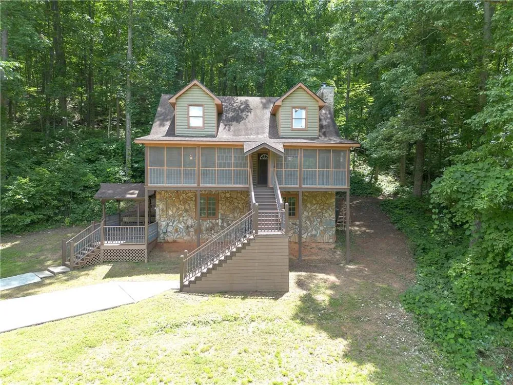 331 Salacoa Road SE Fairmount, GA 30139