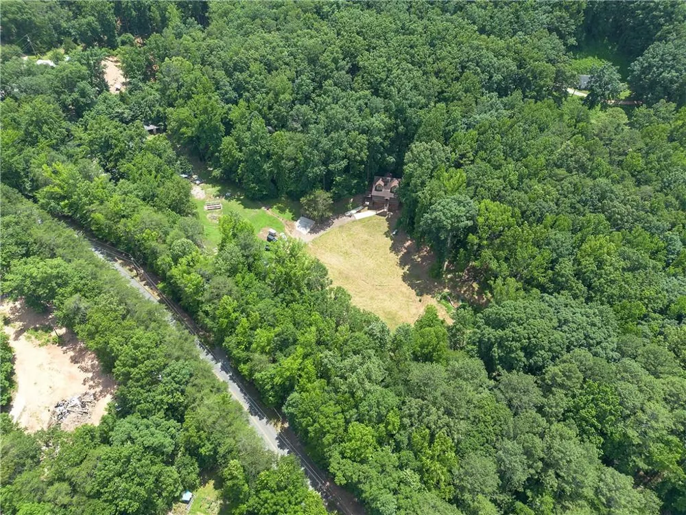 331 Salacoa Road SE Fairmount, GA 30139