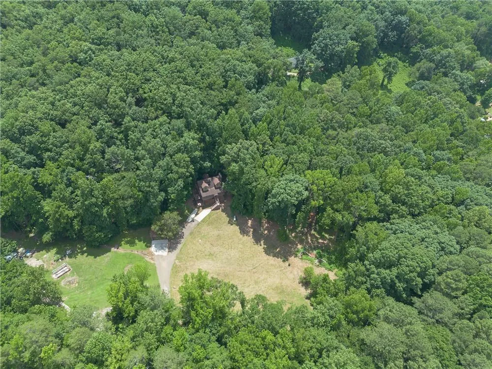 331 Salacoa Road SE Fairmount, GA 30139