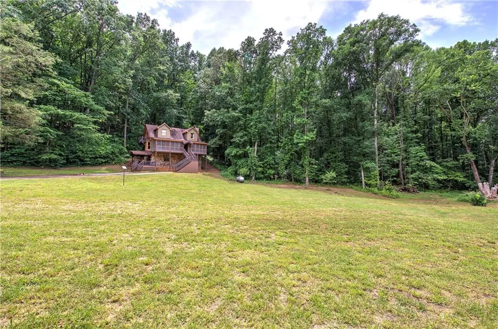 331 Salacoa Road SE Fairmount, GA 30139