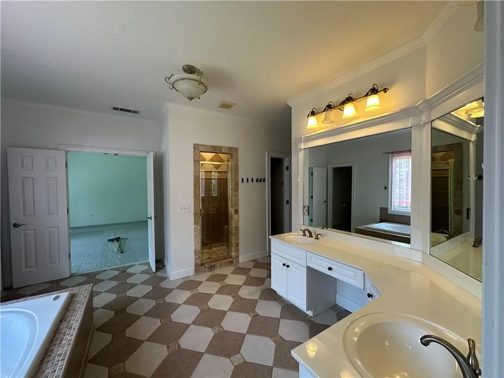 912 Tarry Post Court Suwanee, GA 30024