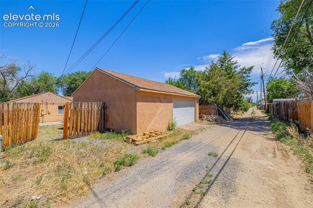 3023 2nd Avenue Pueblo, CO 81008