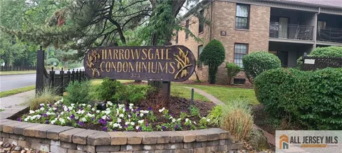 323 Gill Lane #12R