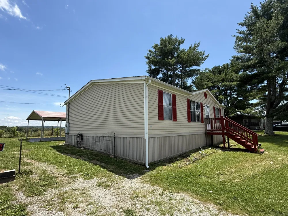 76 Kelsey Lane Pikeville, TN 37367