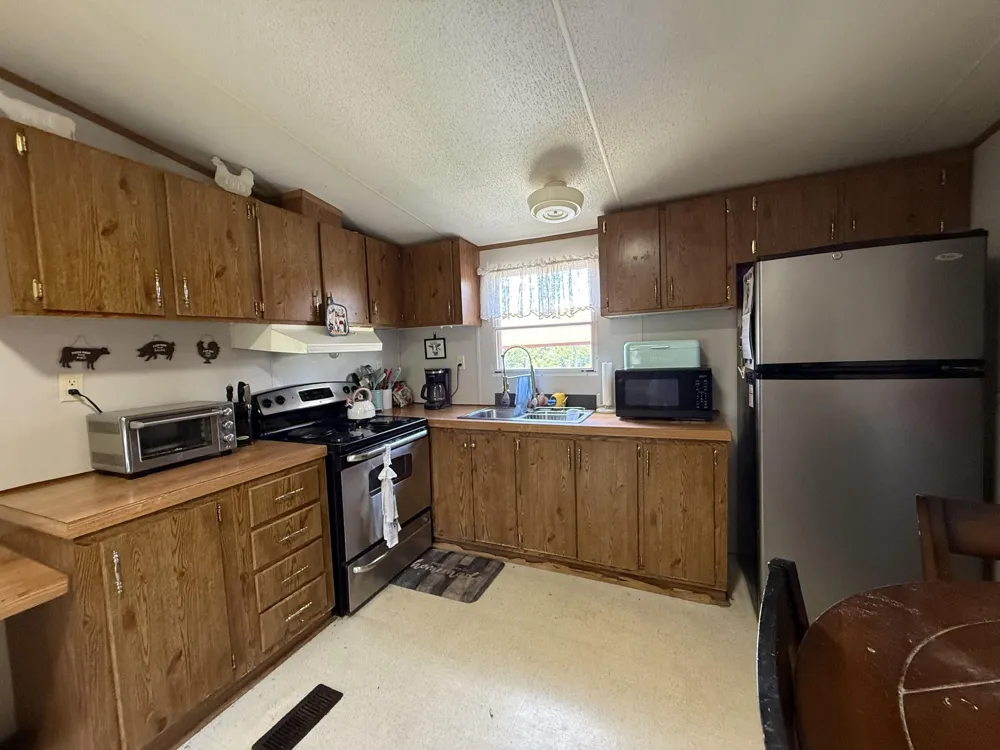 76 Kelsey Lane Pikeville, TN 37367