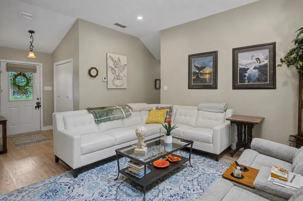 108 Old Barn Circle Holly Lake Ranch, TX 75765