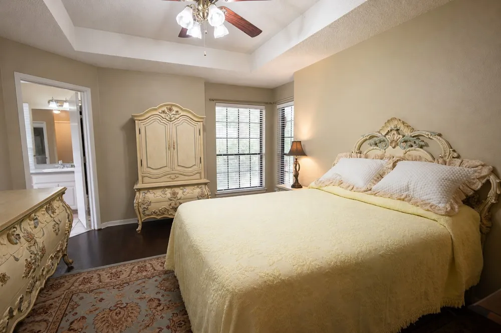 108 Old Barn Circle Holly Lake Ranch, TX 75765