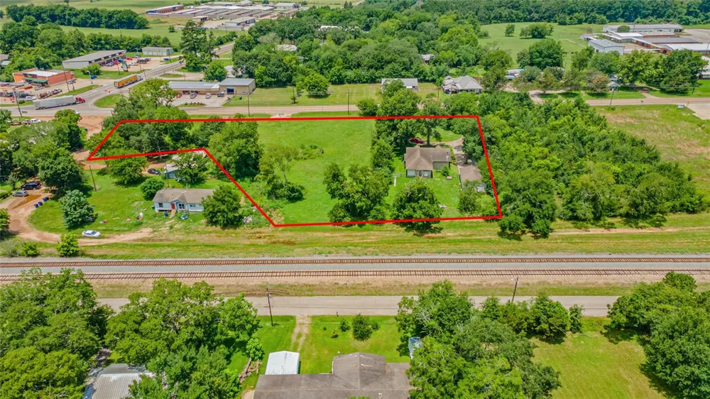 9283 State Highway 75 S New Waverly, TX 77358